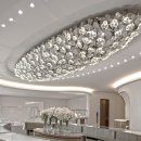 송이 인터내셔날 유한공사 | 드디어 라리끄가 격에 맞는 생화 플라워 디스플레이를 갖게 되었어요! MUHE(무헤)의 신세계 강남 시연 후기