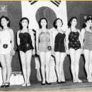 미스코리아 결선대회 출전자들의 수영복 심사광경(1957년) 이미지