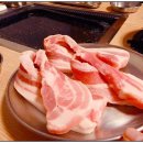 친구와 돌담길 이미지