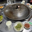 꿀돼지솥뚜껑삼겹살 이미지