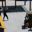 온가족 놀이터 이미지