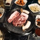 유환통신 | 제주도 흑돼지 맛집 흑탄돈 ( 제니의 출현 & 방어는 누가 먹었는가??!)