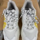 트리플#크리닝 | 발렌시아가(balenciaga) 트리플S 케찹 오염 제거 후기｜메쉬 원단 클리닝으로 말끔히 복원