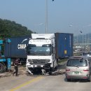 남해선 창원 분기점 양방향 정체 이미지