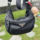 F0008 | 데일리백 찾는다면 프라다 리나일론 사피아노 숄더백 추천