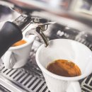 커피 브루잉 이미지