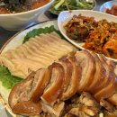 스타벅스 방배카페거리 | 방배동 맛집 3대째 이어오는 족발 보쌈 맛집, 팔당족발 방배직영점