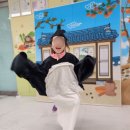 책에 빠져드는 구연동화 이미지