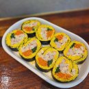 김밥을 맛보다 이미지