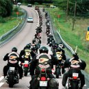 “지옥의 천사들”(Hells Angels) 사스카툰에 집결 이미지