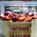 머랭그 | 홍대 과일케이크 맛집, 분위기 좋은 홍대 카페 무슈랑