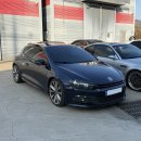 pet180누 5909 | 따뜻한 색감에 기품이 느껴지는 머큐리 실버 랩핑, 폭스바겐 시로코 [일산 모터빌리지]