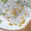 정원 꽃을 수 놓는 프랑스자수 이미지