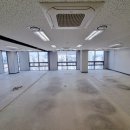 사무실풍경부동산중개법인주식회사 | 성수동 사무실 임대/ 서울숲AK밸리 탑층 코너호실 실47평