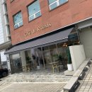 고터카페 휴양지 컨셉 디저트 카페 드 로아시스