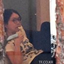 집에서 편안한 휴식중인 김건희 단독포착 이미지