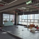 은경디자인 | 방화동 대형거울 맞춤제작 후기-댄스 스튜디어5mm 은경분할 시공과 엘리베이터 양중팁