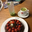 중앙동186 | 남포동 디저트 맛집｜중구난방 두바이초코딸기와플 먹어본 리얼 후기 가격 맛 정리