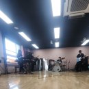 우리집 강아지는 사실 산책보다 너를 더 좋아해