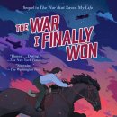 책과 함께 해리포터 마술학교 이미지