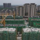 중국 중고주택 가격이 27개월 연속 하락세를 보이며 상하이 신규주택 거래량이 30% 감소했다. 이미지