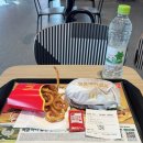 행운쉼터 | 맥도날드 행운버거 내돈내산 구매 후기 | 쿠폰 판매 기간 기부 캠페인 정보