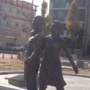 칠암동 경남문화예술회관 건너둔치 | ‘문화예술의 거리’에 서서 길을 잃다