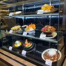 홍성기 | 인천 롯데백화점 푸드코트 맛집 이치카레 / 디저트 추천 (왓어브레드, 홍성기딸기모찌, 런던베이글)