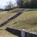 봉황동유적 패총단면전시관 이미지