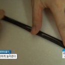 "빨대" 하나로 막힌 세면대 뻥 뚫는 비법 이미지