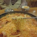 두꺼비 부대찌개 이미지