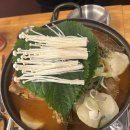 고인돌뼈다귀감자탕전문점 | [인덕원 맛집] 압도적인 비주얼과 푸짐함, 뼈다귀 감자탕 전문점 '천옥집' 후기