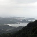 [지우펀] 센과 치히로는 없어도 분위기 있는 금광마을 - 산자락에 기대어 흘러내리는 마을 이미지