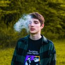 (Aug. 10th Sun) One in Three Teen Vapers Starts Smoking 이미지