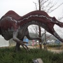 공룡 조형물 이미지