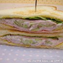 보라빛 샌드위치 이미지