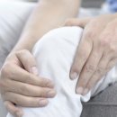 '무릎 퇴행성관절염' 증상 및 단계별 치료법... "무릎 상태에 맞춰 관리해야" 이미지