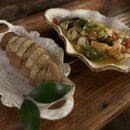 [전주 여행] 한옥마을 근처 조용한 카페&amp;펍 플뢰르 (야식으로 감바스와 혼술)