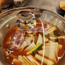 압구정 김치찌개 | [왓츠인마이블로그] 압구정 김치찌개 맛집 국물이 시원한 부엌데기