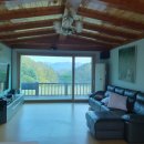 산과 자연의 쉼터 이미지