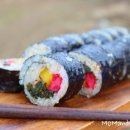 돌돌이 김밥 이미지