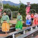 장미한복 이미지