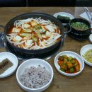 통돼지 식당 이미지