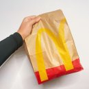 스피드메이트 천안구성점 | 맥도날드 행운버거 골드 스페셜 세트 솔직 후기(ft. 기부까지 되는 시즌 버거)