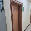 아주변전소 | 오래된 구로전철변전소 남녀화장실 문틀문짝을 ABS도어로 교체시공(feat.썩은 욕실문 교체비용)