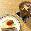 샌드페이버 | 전포 카페 페이버 커피 (Feivor Coffee) | 딸기케이크 맛집