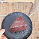 Apr(16) 망원동 작업하기 좋은 느좋 카페 텀어우드, 진한 마틸다케이크 맛집