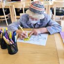 뇌와 몸을 깨우는 뇌체조(오후) | 걷기전문' 효천노인주간보호센터 - 26.04.16(목)🍀 색을 맞추며 두뇌를 깨우는 창의 블럭 활동~🍀💡'뇌블럭'✨