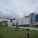 손 끝으로 빛나는 유리공예 | 다리 운동하고 오세요 &lt;2025 청주공예비엔날레&gt; 리뷰 @문화제조창