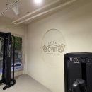 버스정류장 06-051 | "대연동헬스장에서 만난 인생 PT와 스피닝, 이번엔 진짜 바뀌고 있어요"